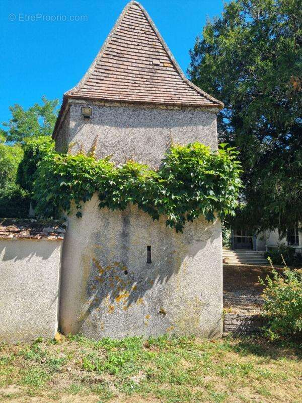 Maison à CHATEAUNEUF-SUR-CHER