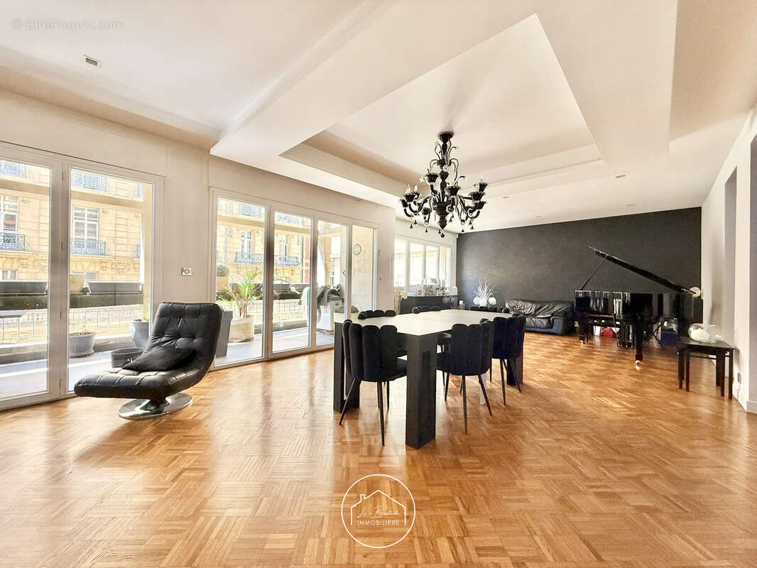 Appartement à MARSEILLE-8E