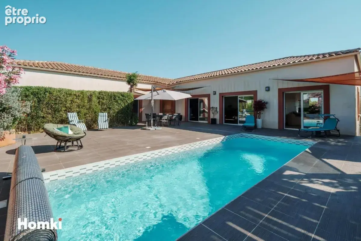 Maison/Villa T8 de 227 m² à Gigean 34770 - photo 2