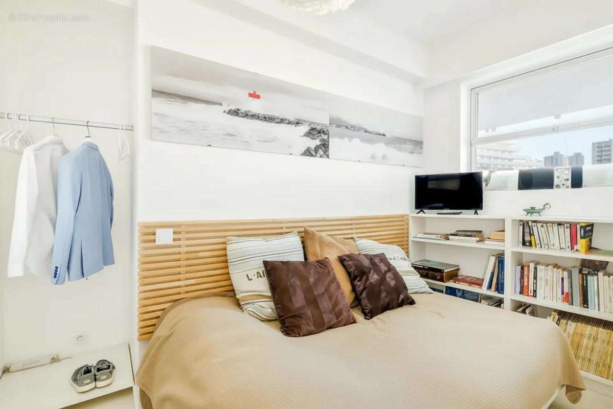 Appartement à VILLENEUVE-LOUBET