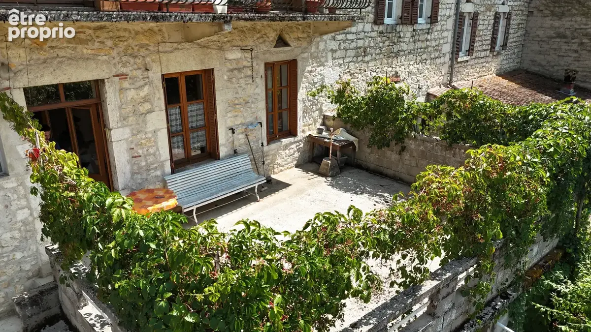 Maison centre -village PONCIN - photo 5