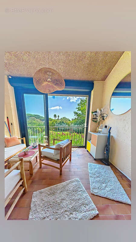 Appartement à COGOLIN