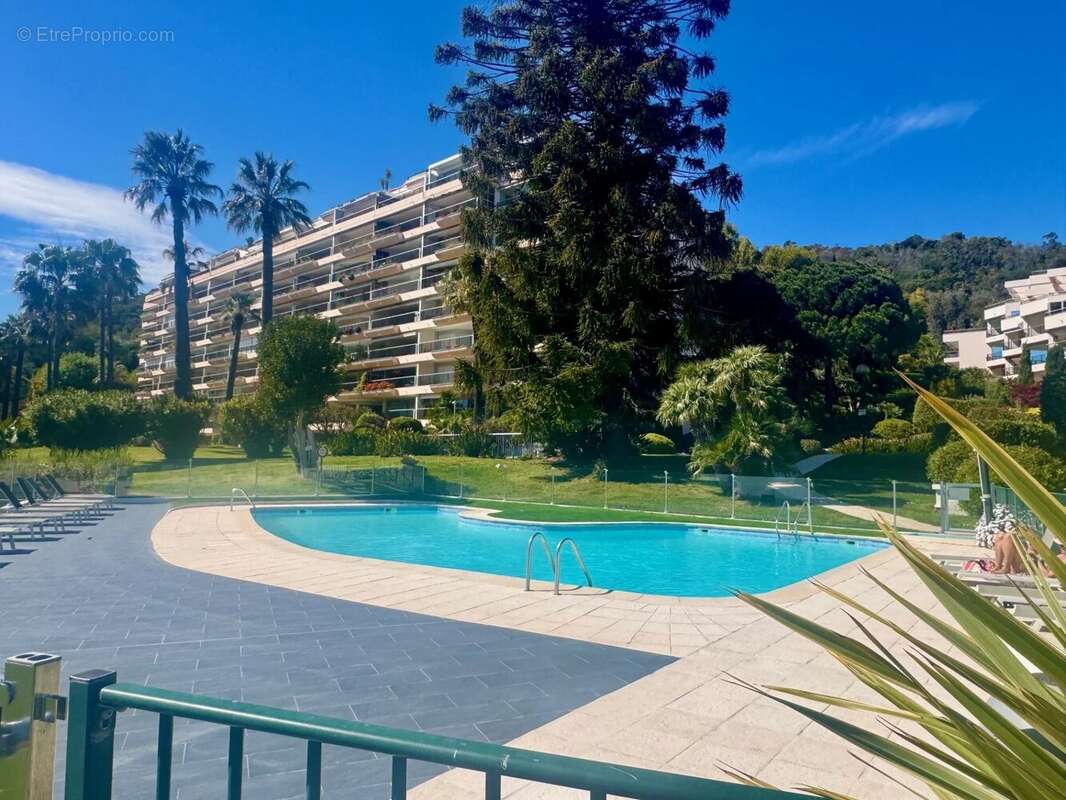 Appartement à VALLAURIS