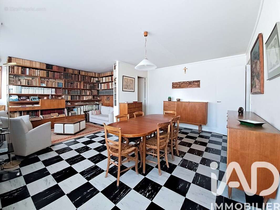Photo 2 - Appartement à ISSY-LES-MOULINEAUX