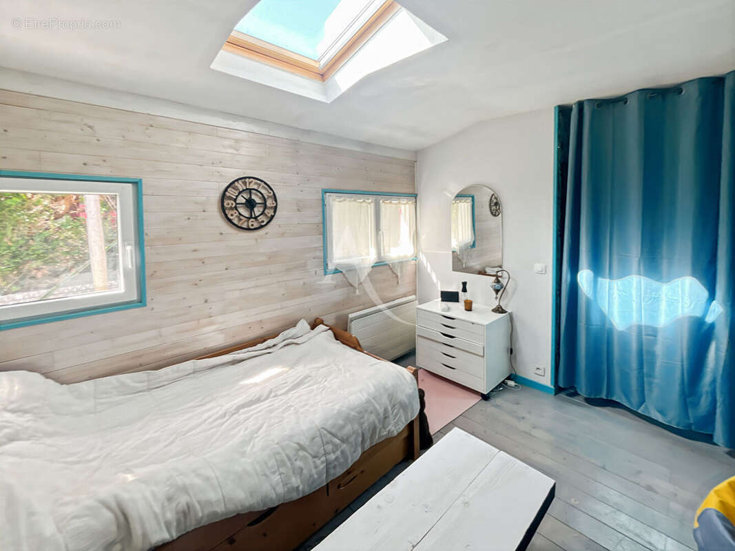 Maison à LES MUREAUX