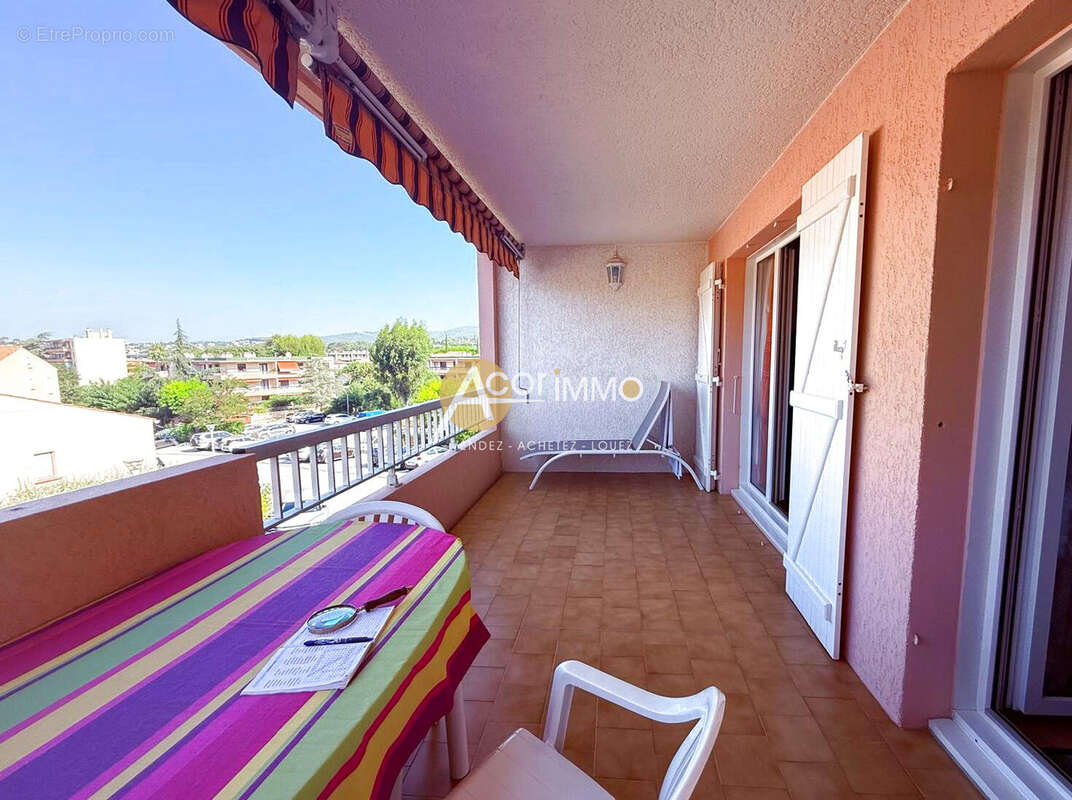 T2 avec grande terrasse et garage - photo 5