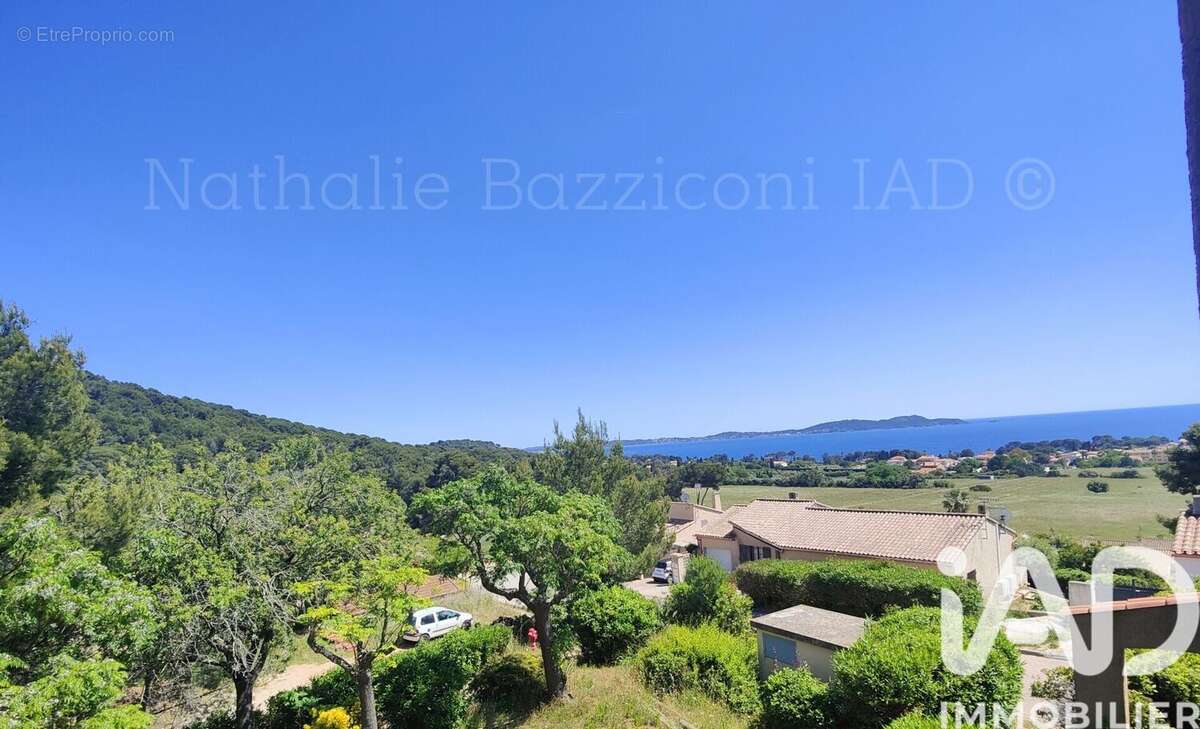 Photo 2 - Maison à CARQUEIRANNE