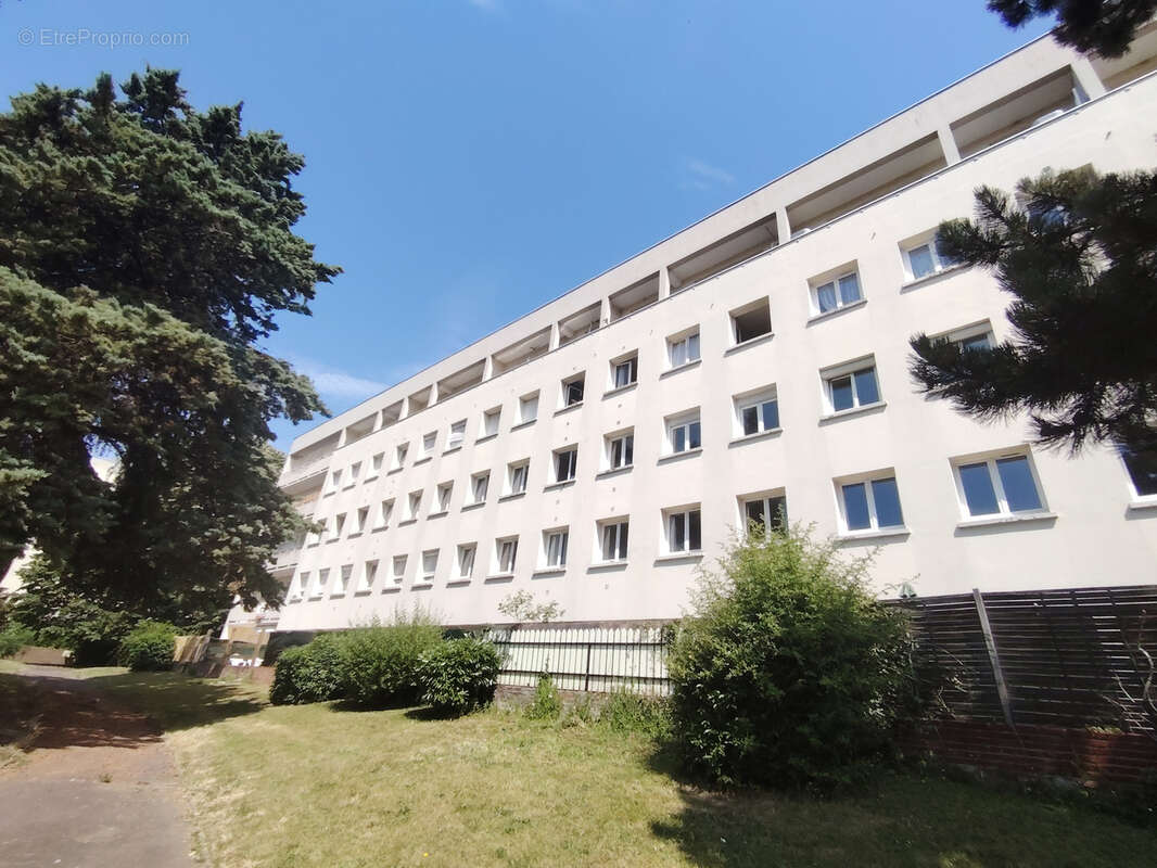 Appartement à HEROUVILLE-SAINT-CLAIR