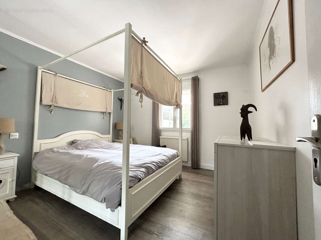 Maison à BAGNOLS-SUR-CEZE