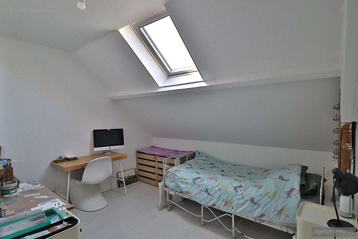 Maison à VERRIERES-LE-BUISSON