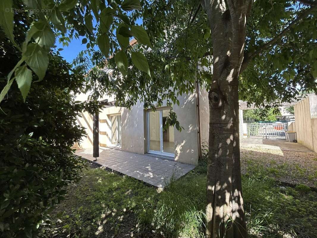 Appartement à CALVISSON