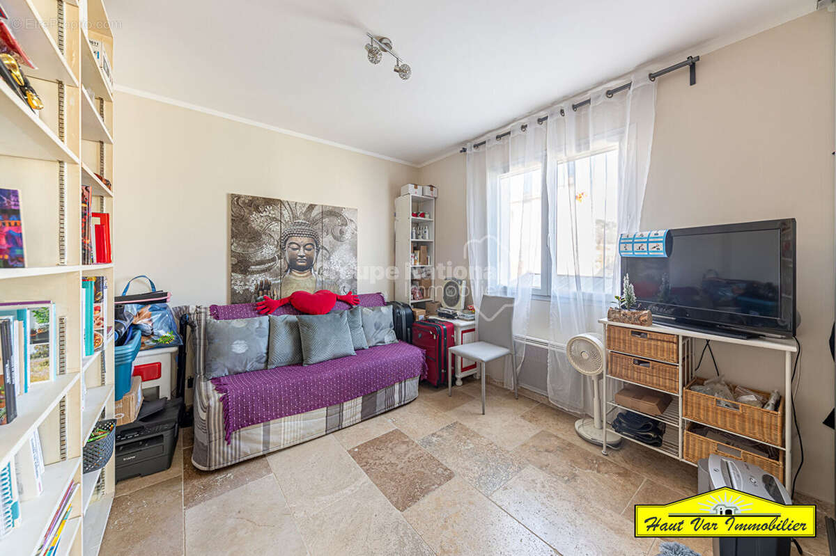 Maison à GREOUX-LES-BAINS