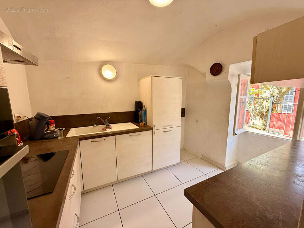 Maison de village R+3 T5 avec petite maisonnette de 19m2 à rénover - photo 4