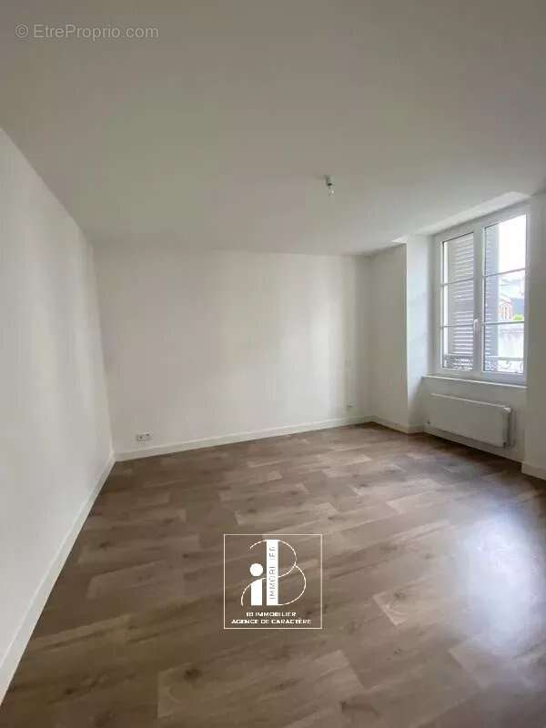 Appartement à FONTAINEBLEAU