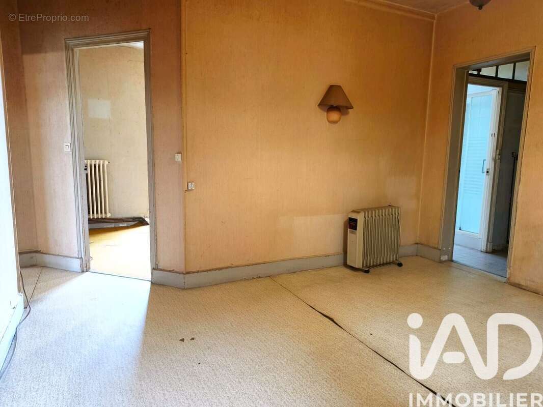 Maison 103 m² à Saint-Martin-D'ordon  - photo 8