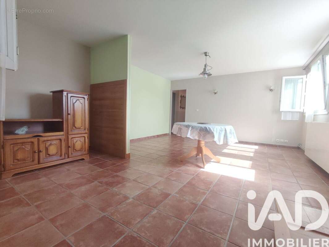 Photo 2 - Appartement à VILLIERS-LE-BEL