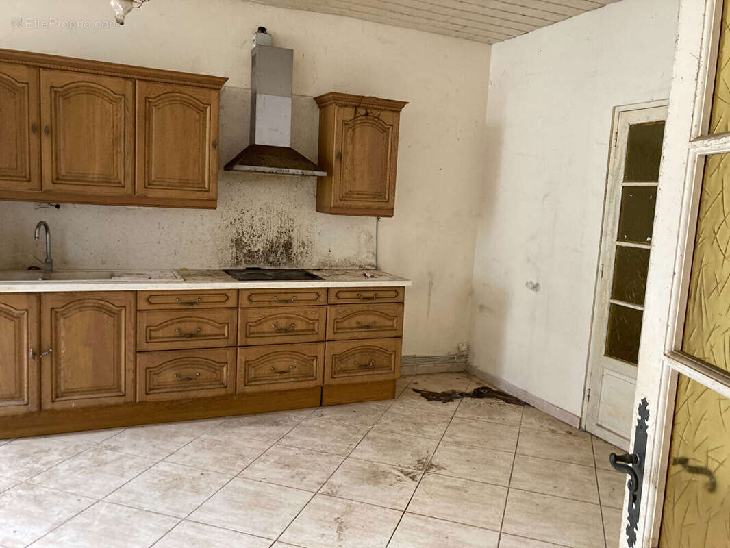 Maison à RIGNY-LE-FERRON