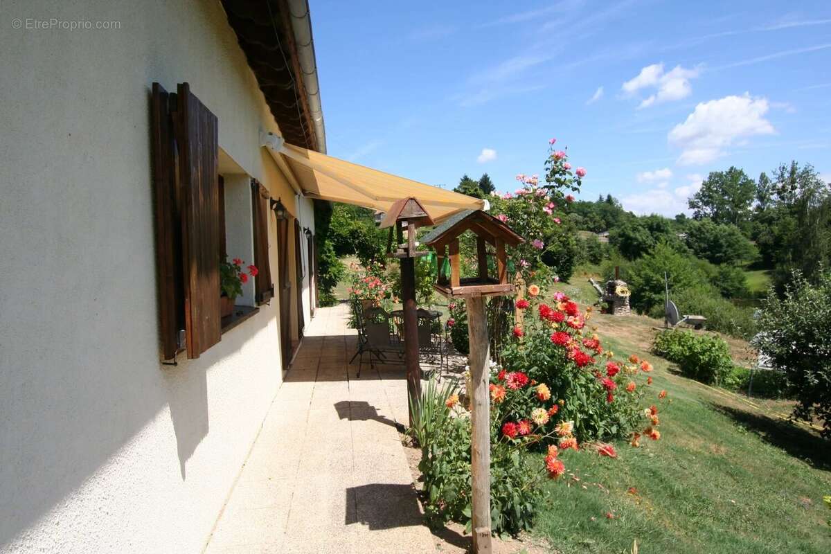 Maison à CHAMPNIERS-ET-REILHAC