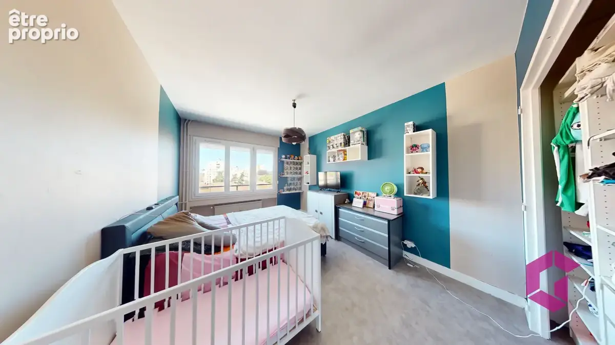 Grand T3 traversant avec balcon - photo 4