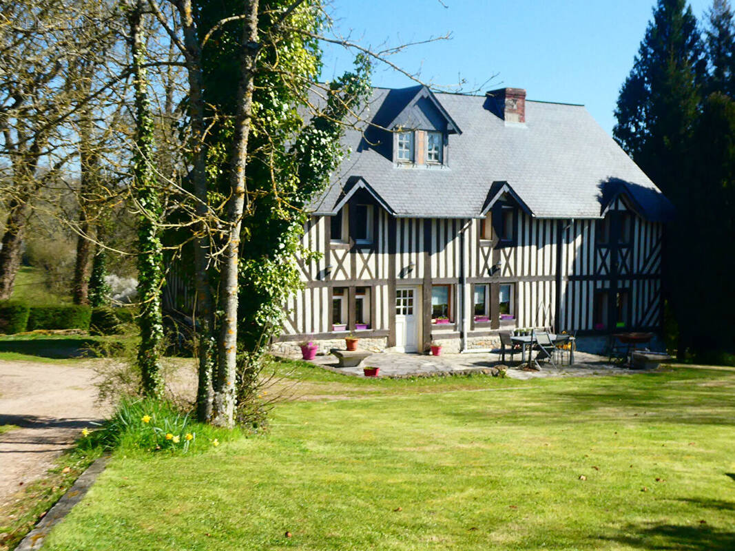 Maison à PONT-L&#039;EVEQUE