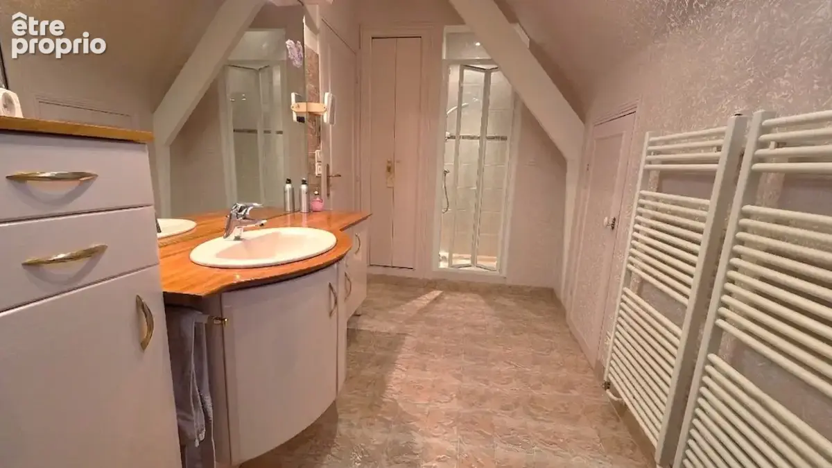 Belle et grande maison parfaitement entretenue - photo 10