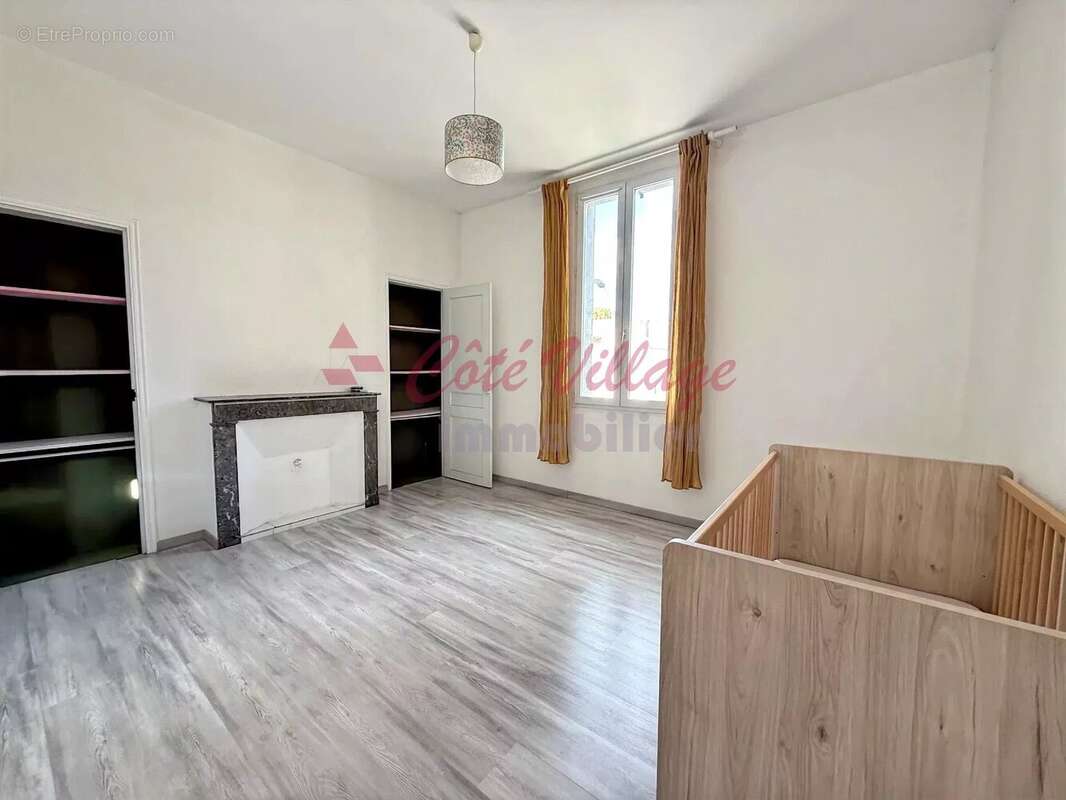 Maison à CUXAC-D&#039;AUDE