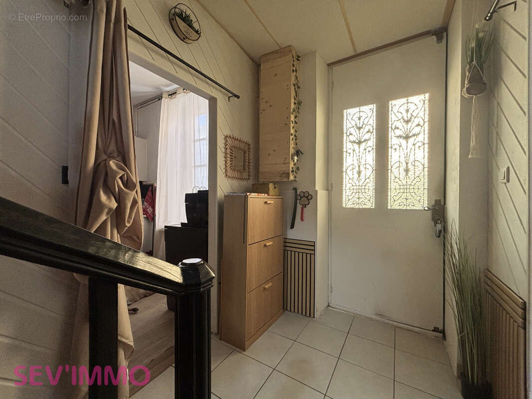 Cusset maisonde ville avec courette - photo 15