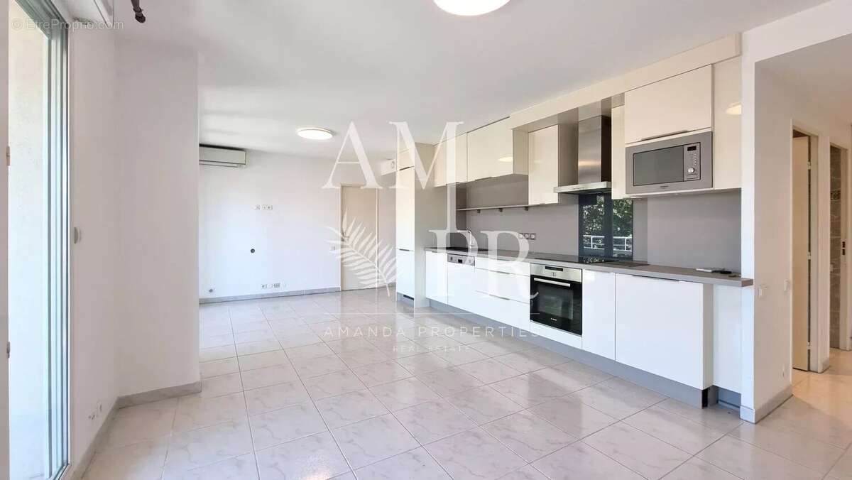 Appartement 4 pièces - Aperçu mer - Palm Beach Cannes - photo 5