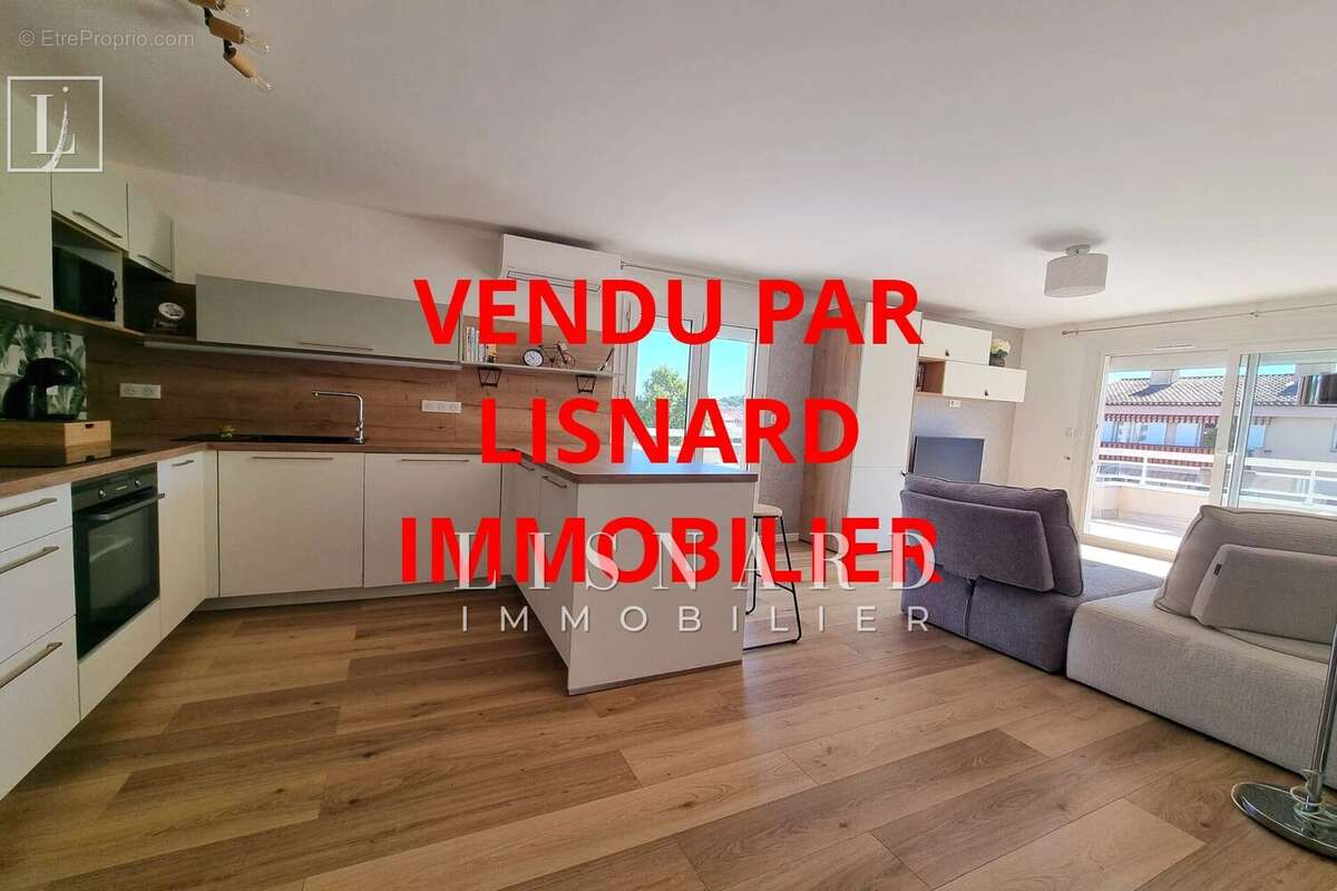 Appartement à VALLAURIS