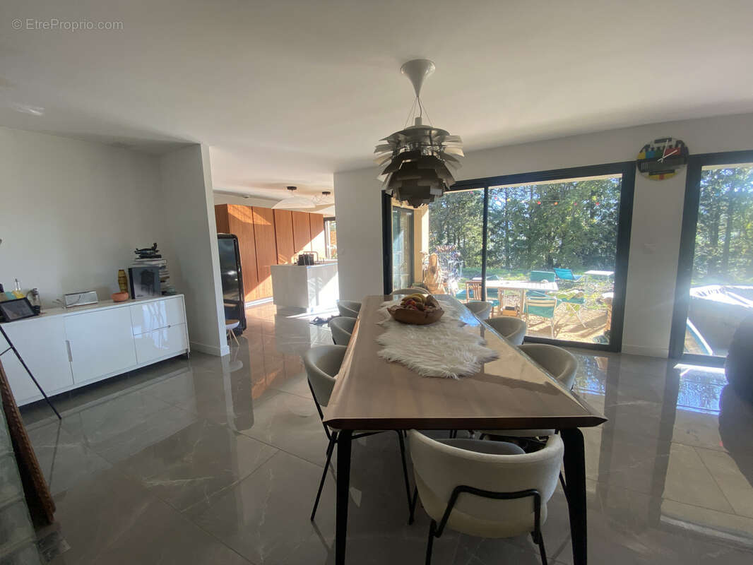 Maison à SAINT-FORGEUX