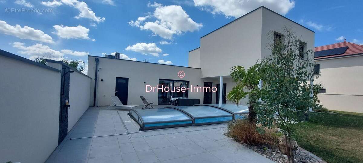 Maison à BREVIANDES