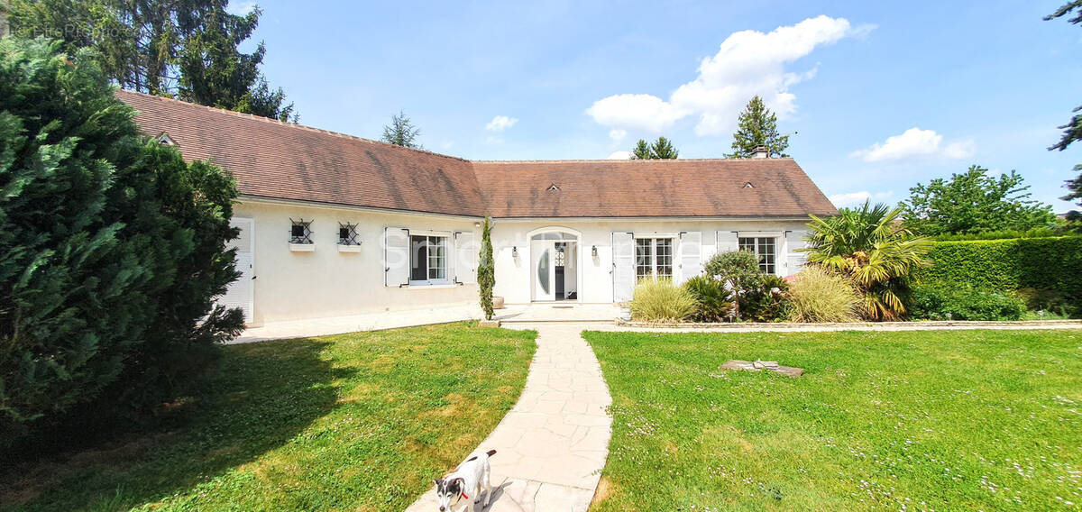 Maison à SERBONNES
