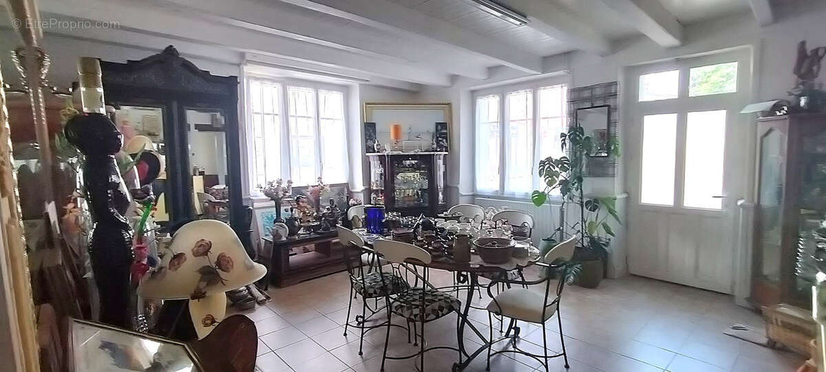 Maison à LA VARENNE