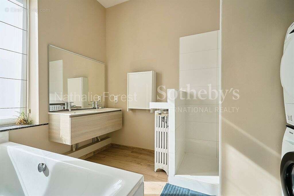 Prox Barbieux - Superbe maison bourgeoise, 6 chambres, garage, jardin 600m2 - photo 16