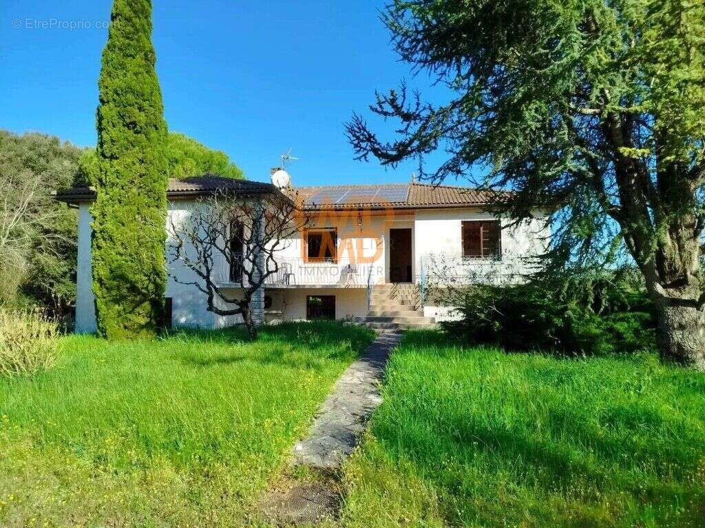 Maison à CHERBONNIERES