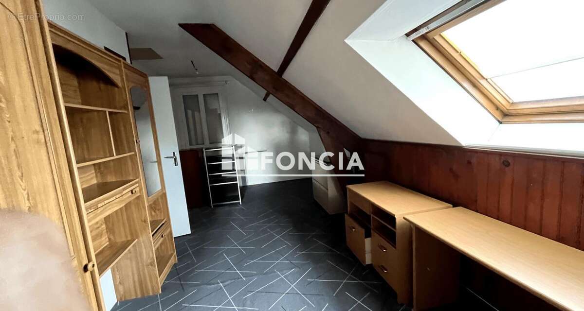 Maison à SAINT-JEAN-DE-LA-RUELLE