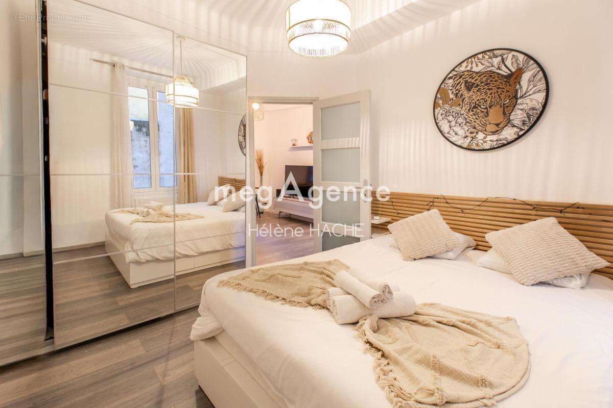 Nice CARRÉ D'OR, 2 Pièces Rénové et Climatisé. Idéal pied à terre ou investissement locatif - photo 2