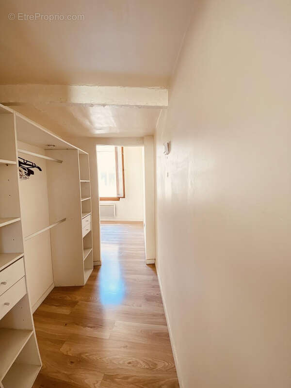 Appartement à MARSEILLE-2E
