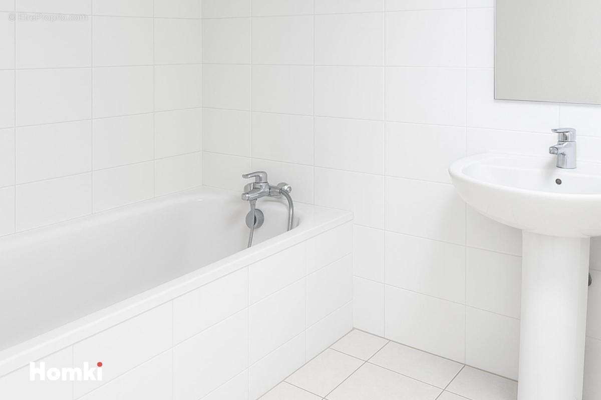 Appartement T3 de 68 m2 à Perpignan 66000, Place de la République - photo 6