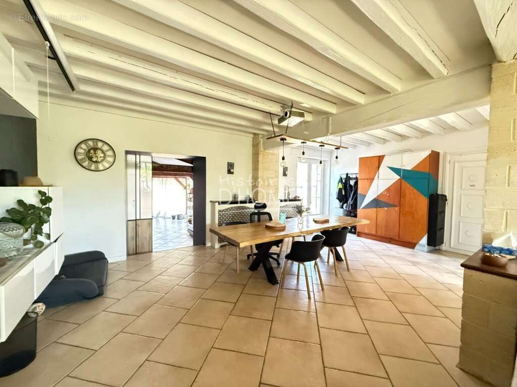 Maison à COURPALAY