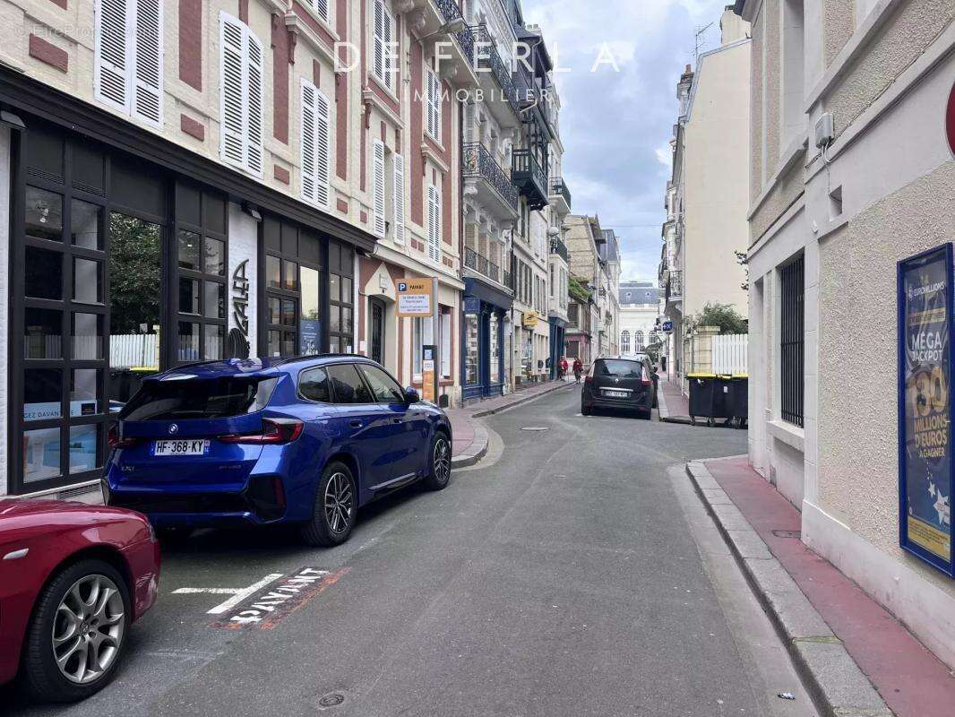 Appartement à TROUVILLE