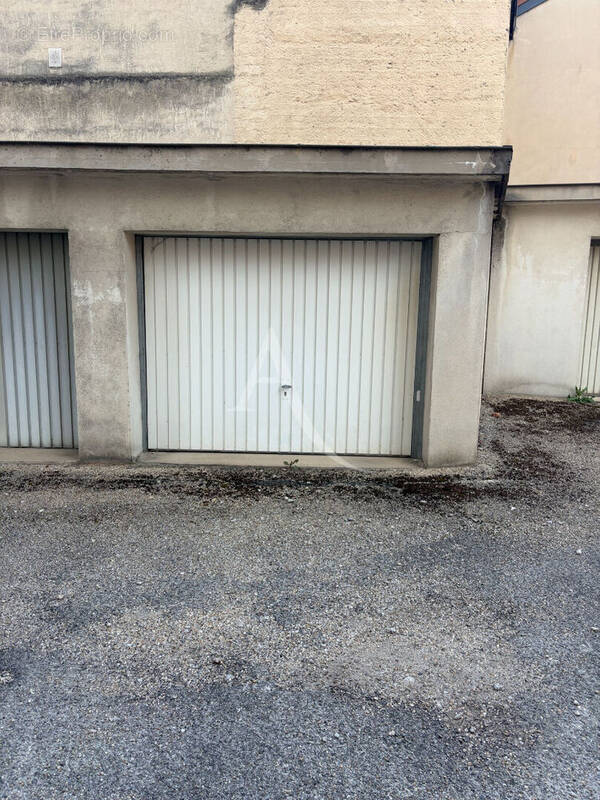 Parking à BOURG-EN-BRESSE