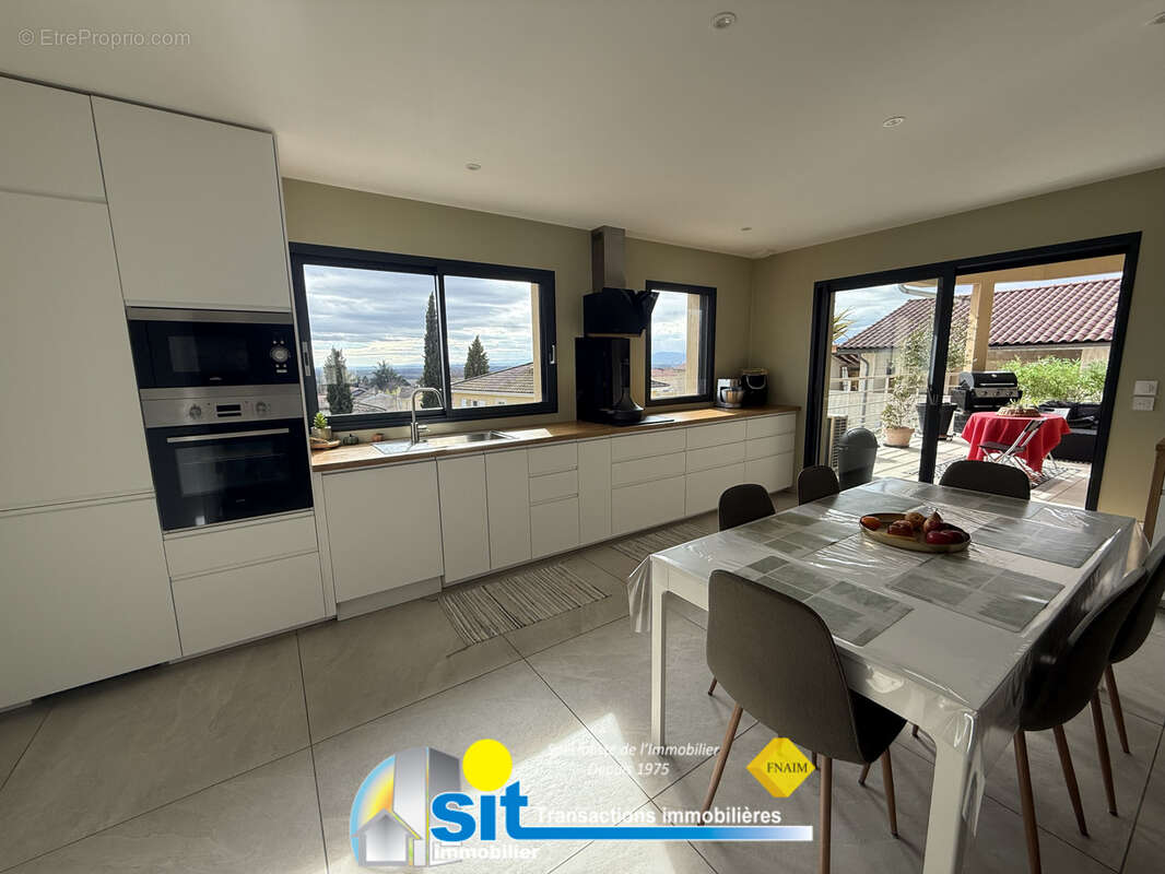 Appartement à LES COTES-D'AREY