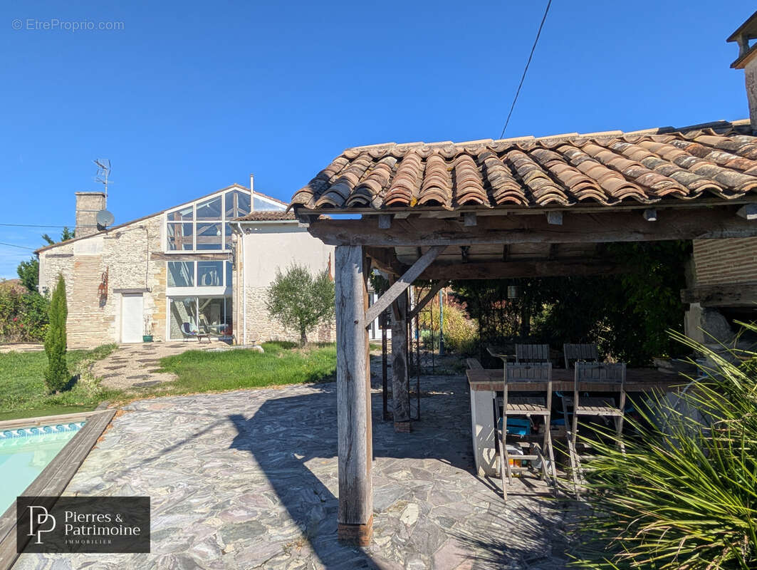 Maison à MAUVEZIN-SUR-GUPIE