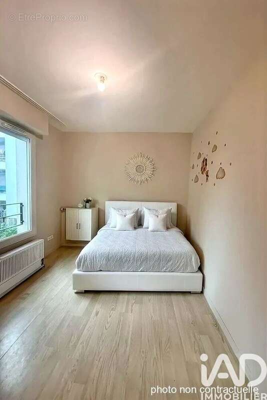 Appartement 74 m² à Stains  - photo 4