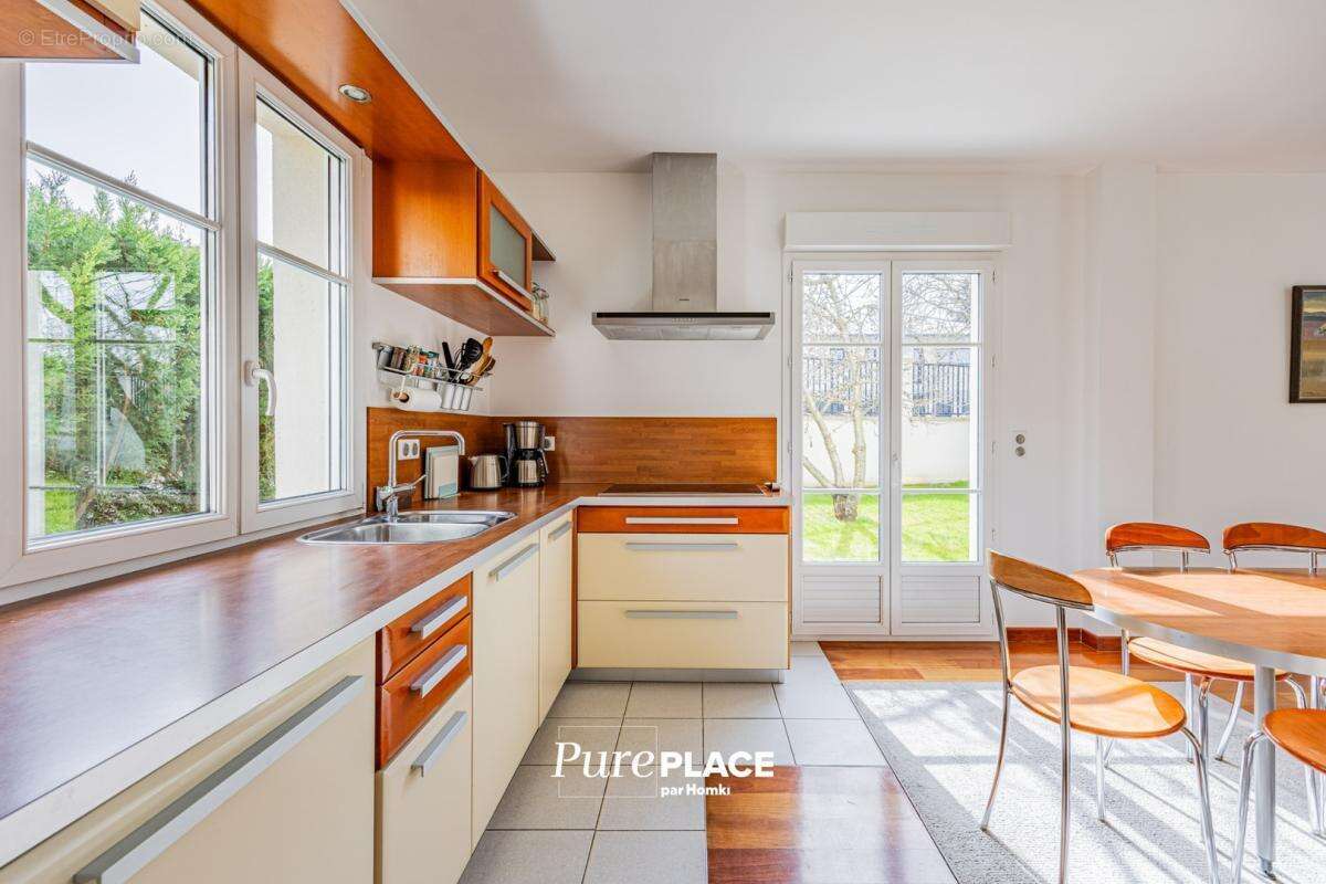 Maison à RUEIL-MALMAISON