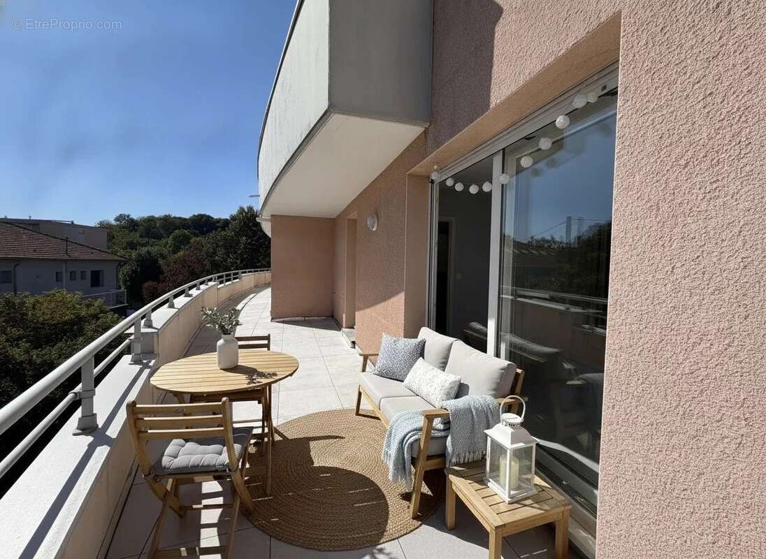 Exclusivité – appartement t3 de 70 m² avec terrasse, parking et cave – besançon, secteur bouloie - photo 2