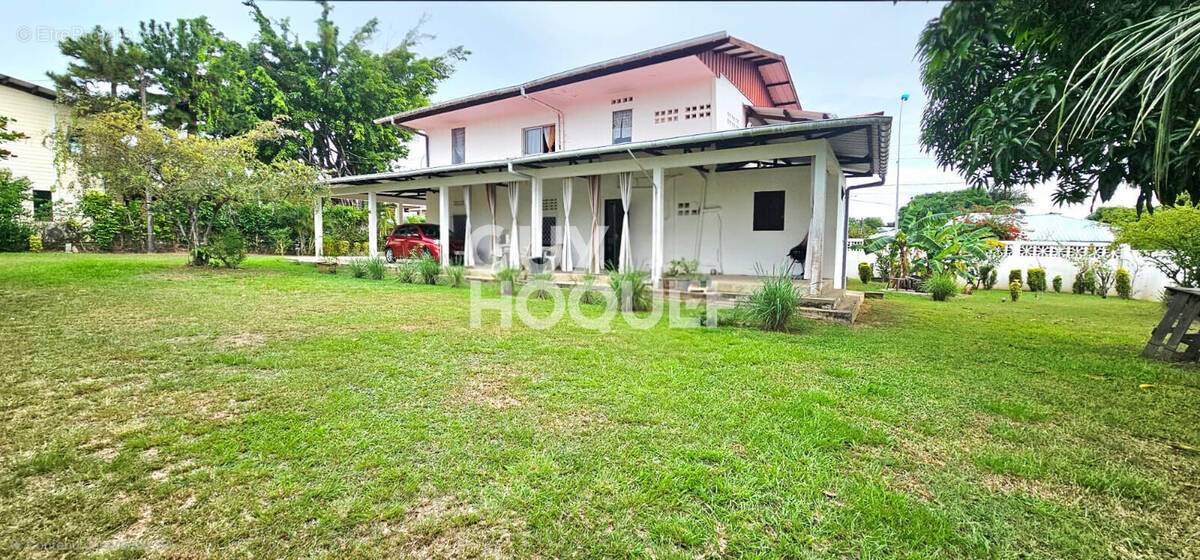 Maison à REMIRE-MONTJOLY