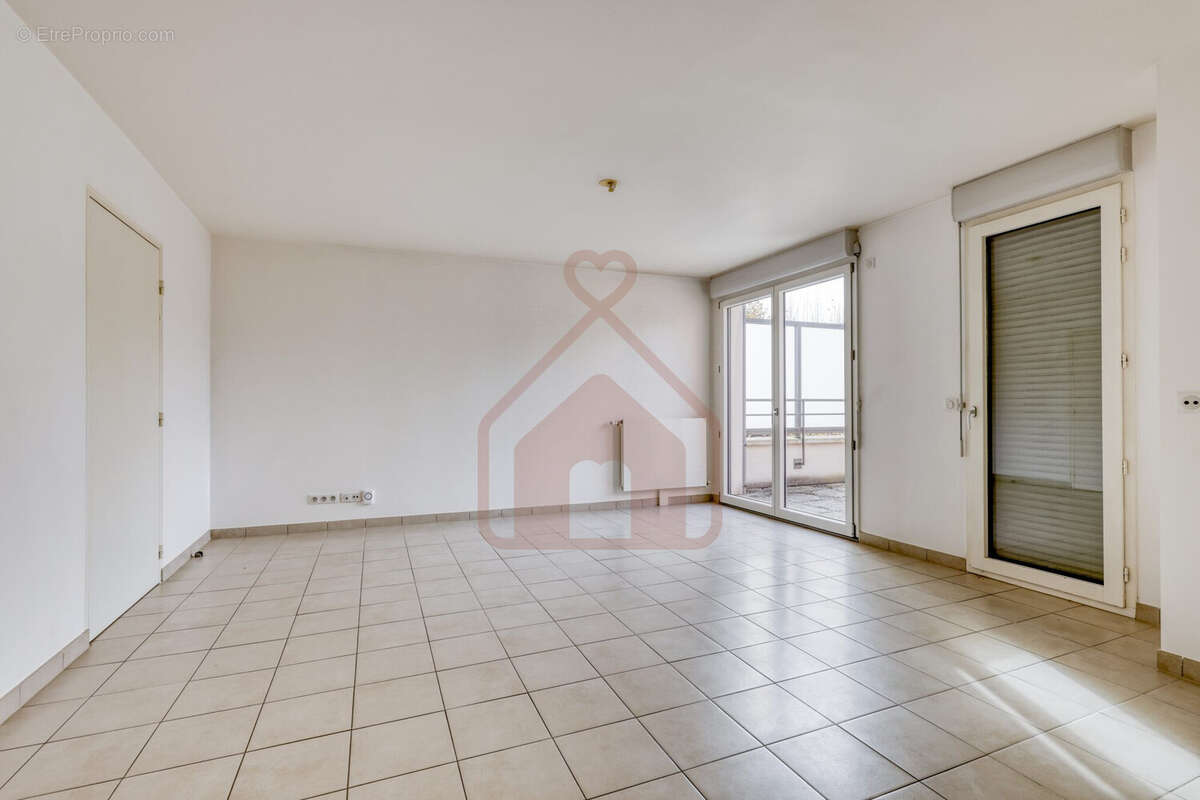 Appartement à LE KREMLIN-BICETRE