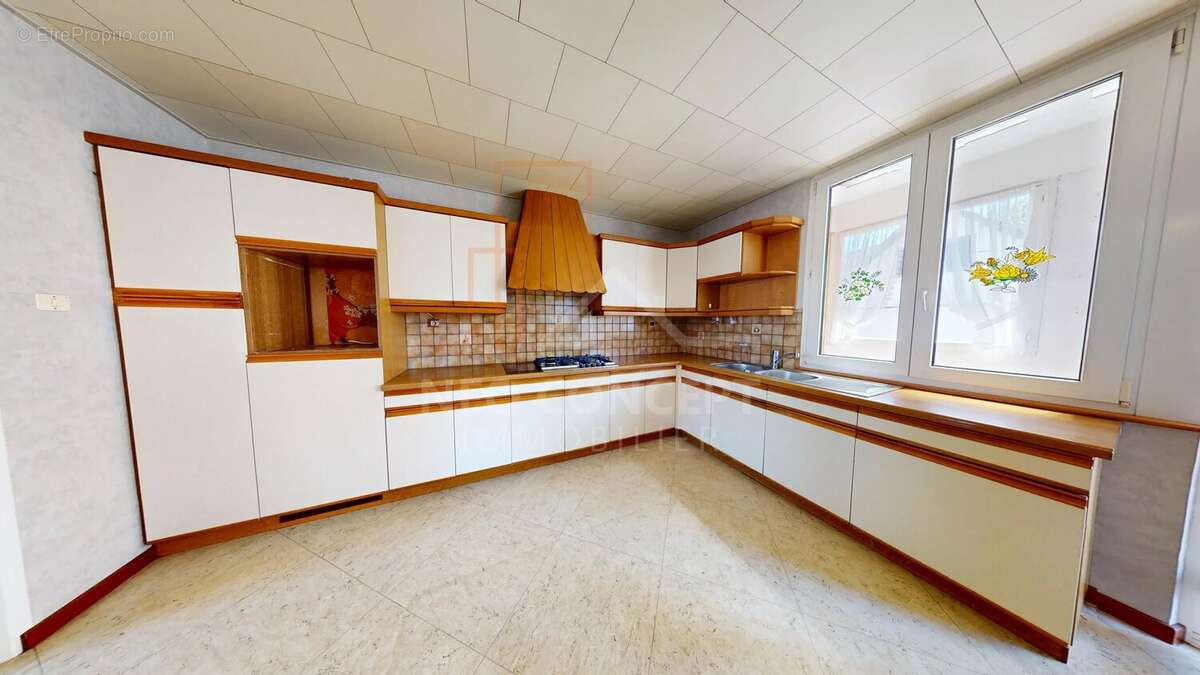Maison à STUNDWILLER
